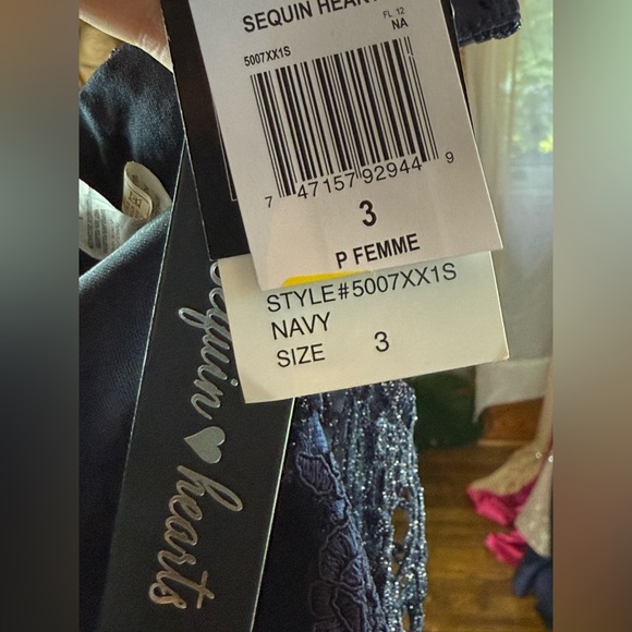 Sequin Hearts Navy Blue Lace top & Skirt - Picture 4 of 4